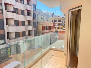 Pis  Calle joaquín costa. Se vende piso en el centro