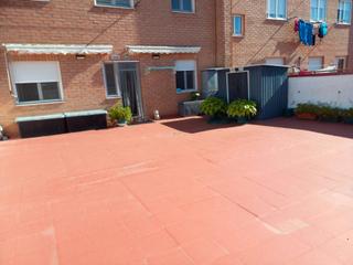 Pis  Avenida del párroco pablo díez. Se vende piso con gran patio, garaje y trastero Pis  Avenida del párroco pablo díez. Se vende piso con gran patio, garaje y trastero