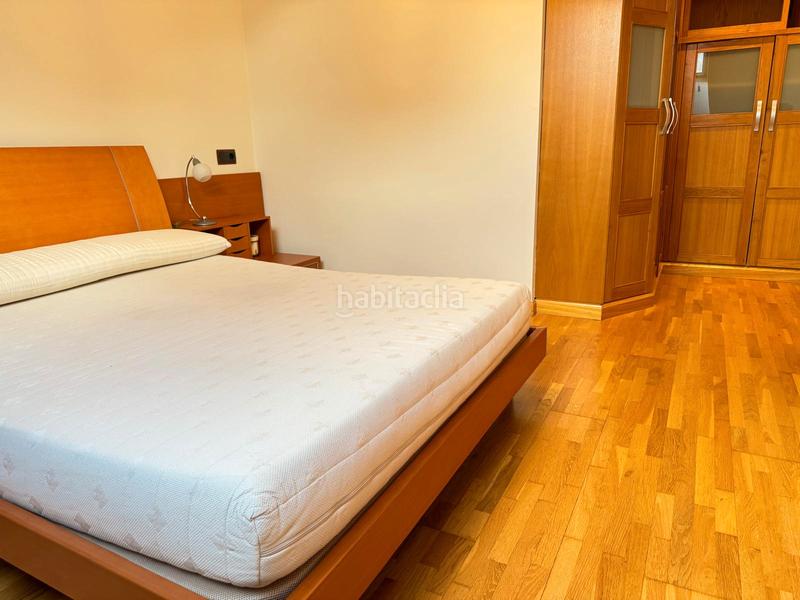 Foto b4ddef19-8bc8-43e9-a424-e044eecd0f72. Dúplex se vende dúplex en zona de los cubos en San Mamés - La Palomera León