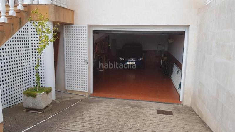 Foto e0cedf75-b7f7-49e1-a64b-7d91015794dc. Casa aparellada amb xemeneia calefacció aparcament piscina a Sariegos