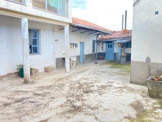 Maison  Travesía ayuntamiento 1. Se vende casa en cuadros para reformar