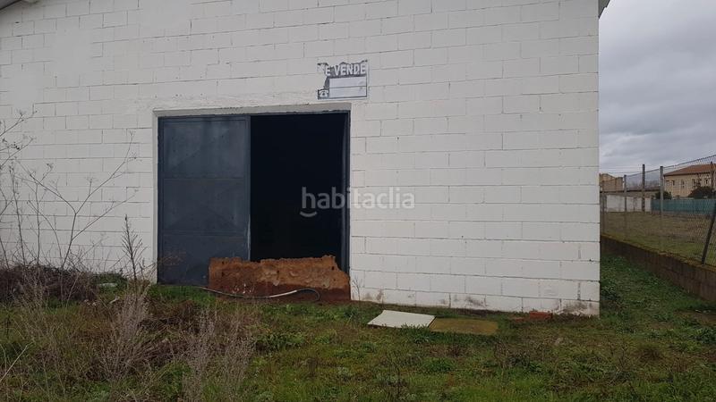 Foto 0f94b588-dcb7-4fbd-93e3-a685fbef681b. Capannone industriale in Puente Castro León