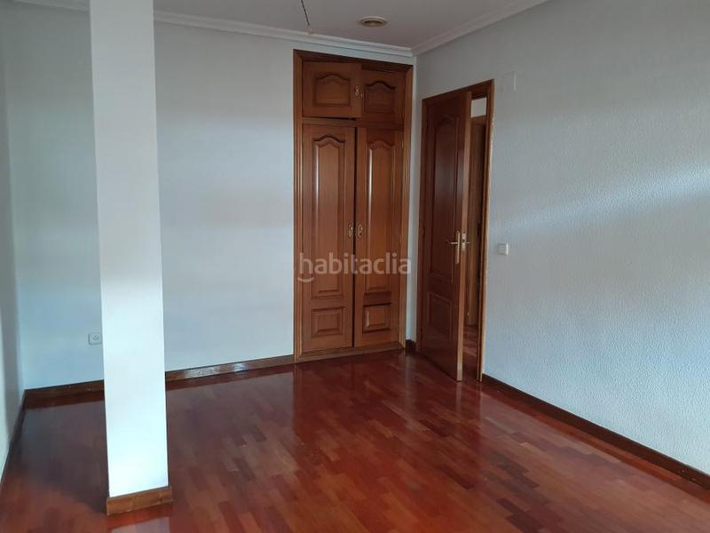 Foto 08a62605-a9e9-4fab-9bea-1e435f295ba2. Duplex con riscaldamento parcheggio in Centro Ciudad León
