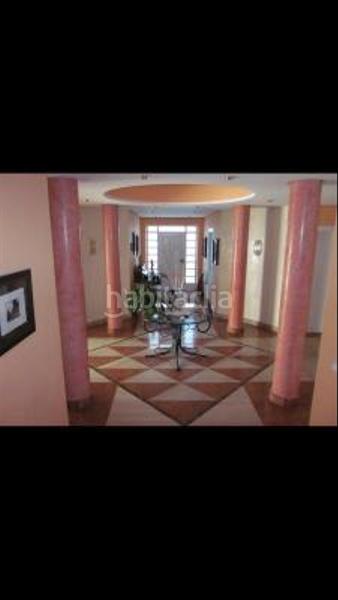 Foto 34925062-cd38-4314-b6e7-9ad37446eb3f. Xalet amb xemeneia calefacció aparcament a Valdefresno