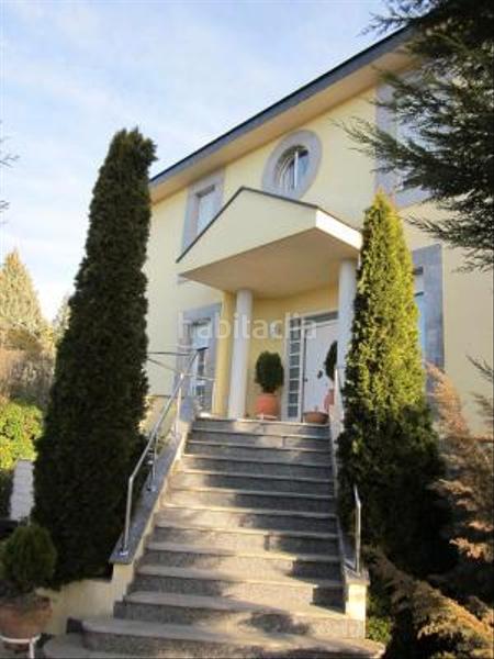 Foto 6ef6330c-5de5-4dfe-b538-d4aff73a592b. Xalet amb xemeneia calefacció aparcament a Valdefresno