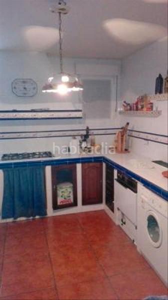 Foto a113faa4-e627-48e9-bc13-499c03353fe2. Xalet amb xemeneia calefacció aparcament a Valdefresno