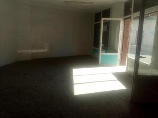 Location Local commercial  Calle tizona. Local comercial en alquiler en el barrio la sal