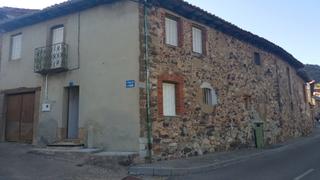 Maison  Calle canal. Se vende casa en vegacervera