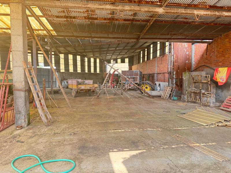 Foto f97c8134-9788-4a5b-8e8c-ad1f10c1804a. Bâtiment à usage industriel dans Urdiales del Páramo