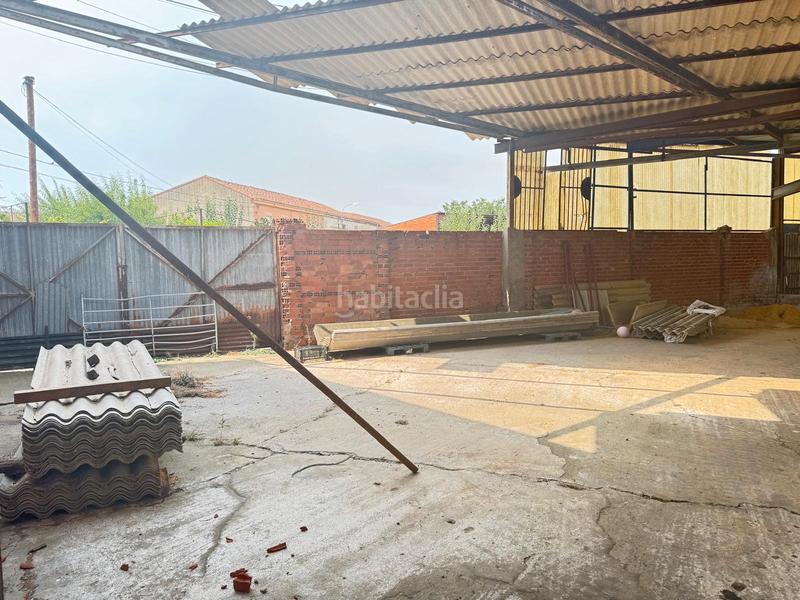 Foto fbb40f68-9b98-42ab-b2f6-c6212fe1c943. Bâtiment à usage industriel dans Urdiales del Páramo