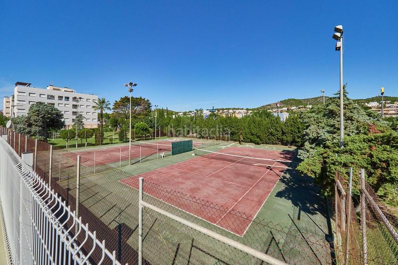 Foto e22e4484-c270-4cb2-a896-a8e96d64996d. Pis amb aparcament a L´Estany Calafell