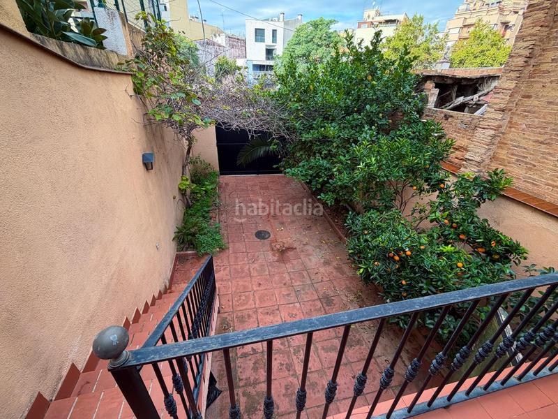 Foto bd61927d-e2df-4b8d-aa16-ad653bf033be. Bauernhof mit parking in Centre Vendrell (El)