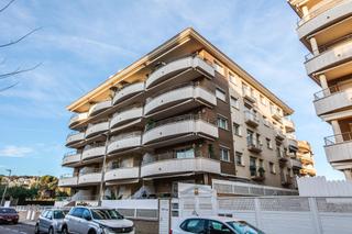 Appartamento in Josep pla 14. Piso en venta en calafell con vistas al mar  lestany