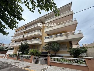 Etagenwohnung in Jordi gari 22. Planta baja en la playa