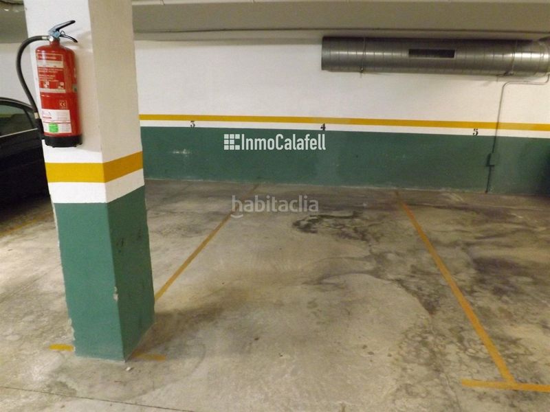 Foto e51173e1-c389-406a-8846-63e191aad085. Aparcament cotxe a eres 21 a Calafell poble Calafell