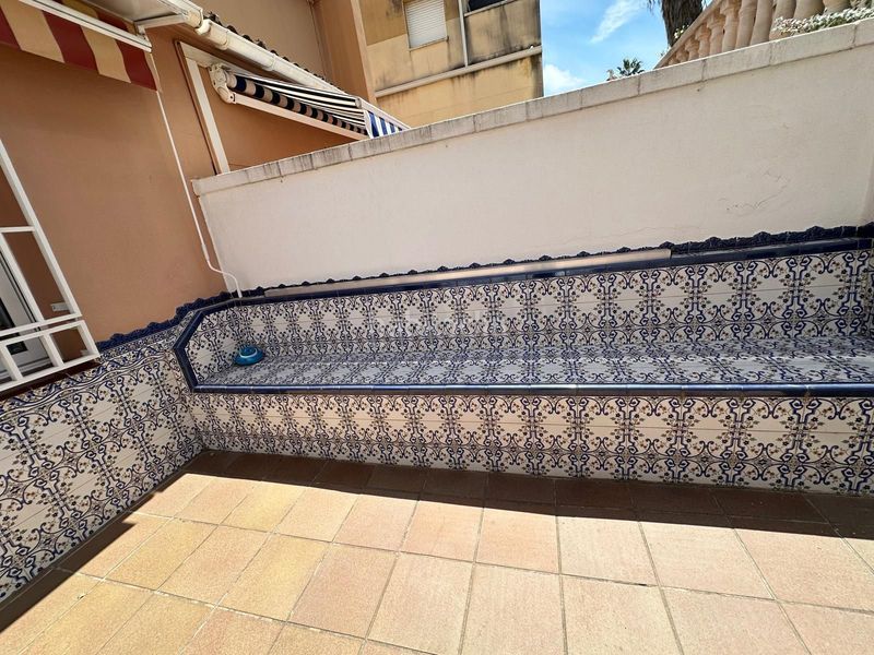 Foto a2c20b01-94c8-498e-bc03-145f95176009. Casa amb aparcament a Segur de Calafell nucli urbà Segur de Calafell