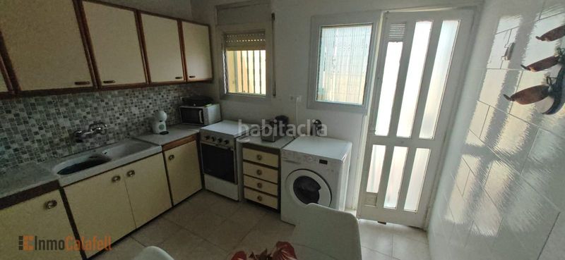 Foto f07cf46f-bc17-45ea-b3b8-776635c2996e. Casa adossada amb calefacció a Albinyana