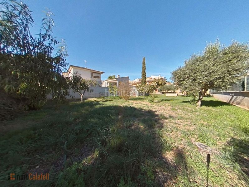 Foto ad702ad3-cda5-4732-b1ad-4ff84b13789c. Finca rústica a Segur de Calafell nucli urbà Segur de Calafell