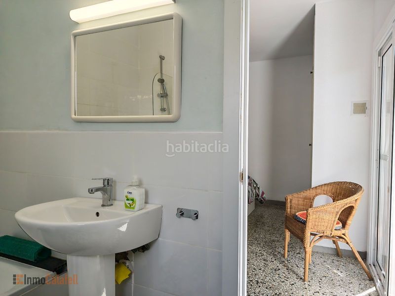 Foto 4c309818-29c2-42d4-9e50-54f709c8f289. Xalet amb calefacció aparcament piscina a Bellvei