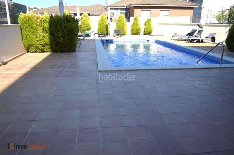 Foto fe502f93-2dbf-45fb-bdc5-afa187185248. Pis amb calefacció aparcament piscina a Segur de Calafell nucli urbà Segur de Calafell