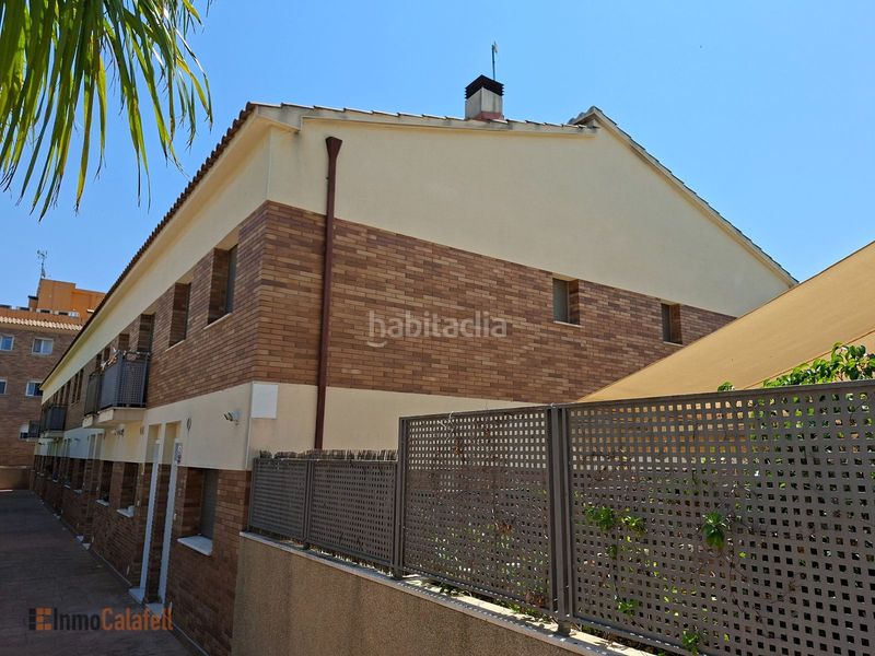 Foto e527f45e-ec3b-4055-83fd-5a6b643a7ea3. Casa adossada amb aparcament piscina a Bonavista Vendrell (El)