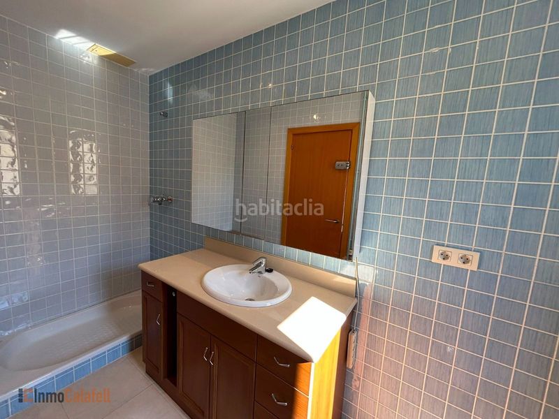 Foto 7582c75a-6694-4a1b-affa-ea283303e03a. Casa adossada amb calefacció aparcament a Bellamar Calafell