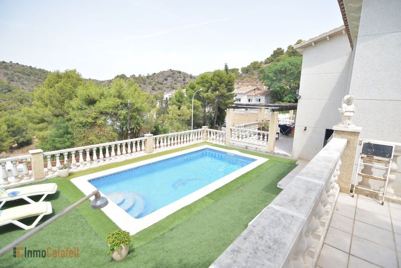 Foto 08baf742-d58a-4c66-9b24-54ef818a0309. Casa adossada amb calefacció aparcament piscina a Roda de Barà