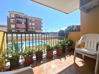 Appartamento  Baixador. Piso de 3 dormitorios con terraza y piscina cerca del mar en seg
