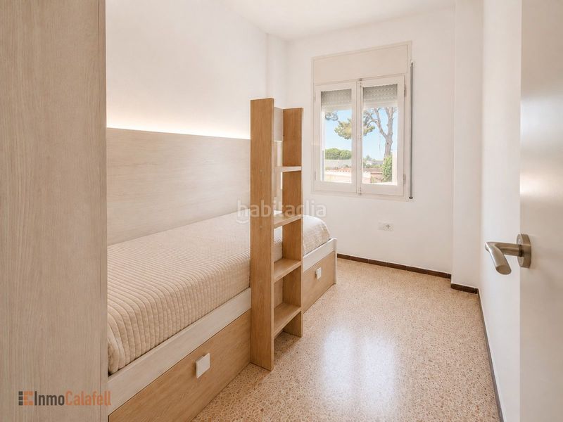 Foto 1a2bfacd-e49a-4aa8-99aa-eda3e7cc4d8b. Casa bifamiliare in xile 3 in Segur de Calafell nucli urbà Segur de Calafell