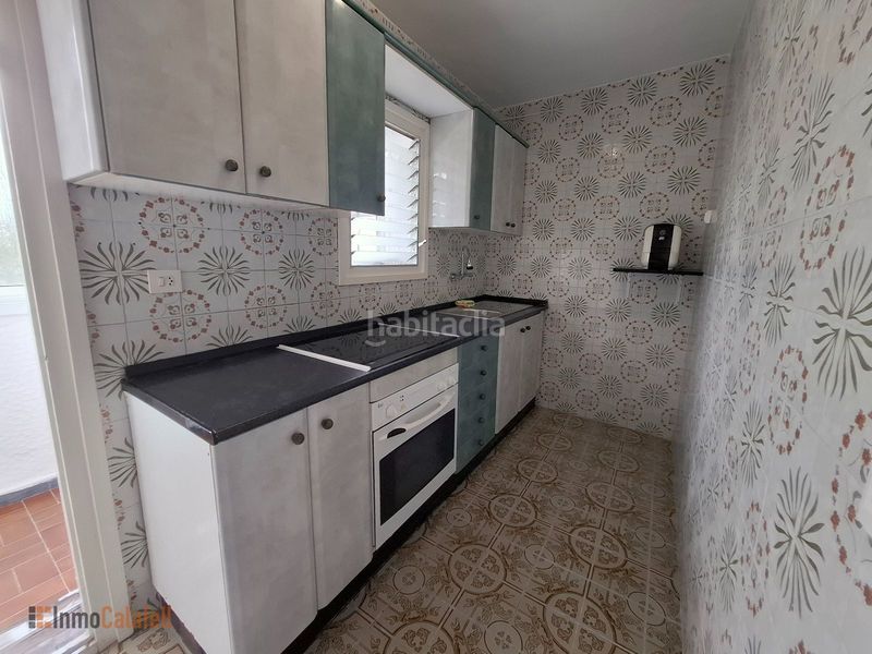Foto cd36ff57-ffc8-4a8b-8f6d-a88b61e425d0. Appartamento con riscaldamento in Cunit residencial Cunit