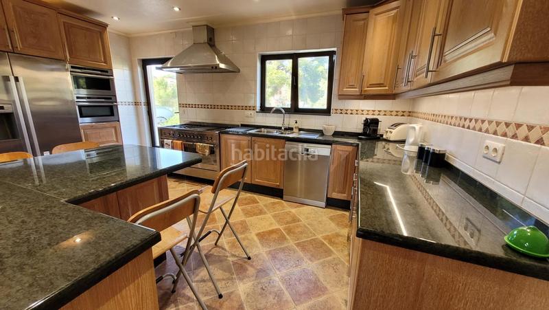 Foto 0b89542d-fa31-463f-848d-fa79b783257d. Chalet avec parking piscine dans San Rafael - Nucia Park Nucia (la)