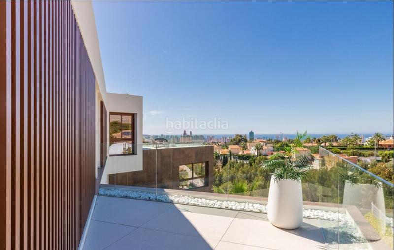 Foto 0577634d-4856-4dc9-b612-b063f6b986cd. Xalet amb calefacció aparcament piscina a Urbanizaciones Benidorm