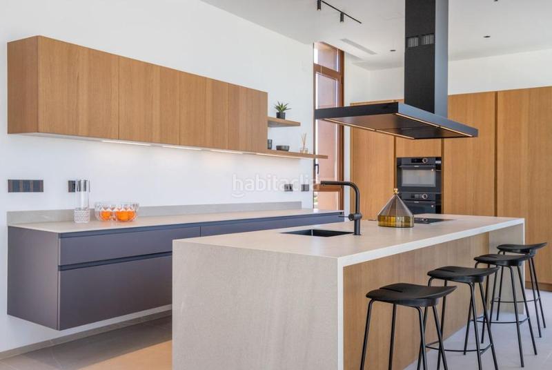 Foto 6c3f3111-5b61-4dfe-bd11-c0b56c8d0db3. Xalet amb calefacció aparcament piscina a Urbanizaciones Benidorm