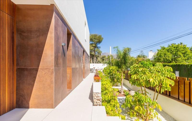 Foto 81c2166a-863e-4742-8a31-4b60051eea4f. Xalet amb calefacció aparcament piscina a Urbanizaciones Benidorm