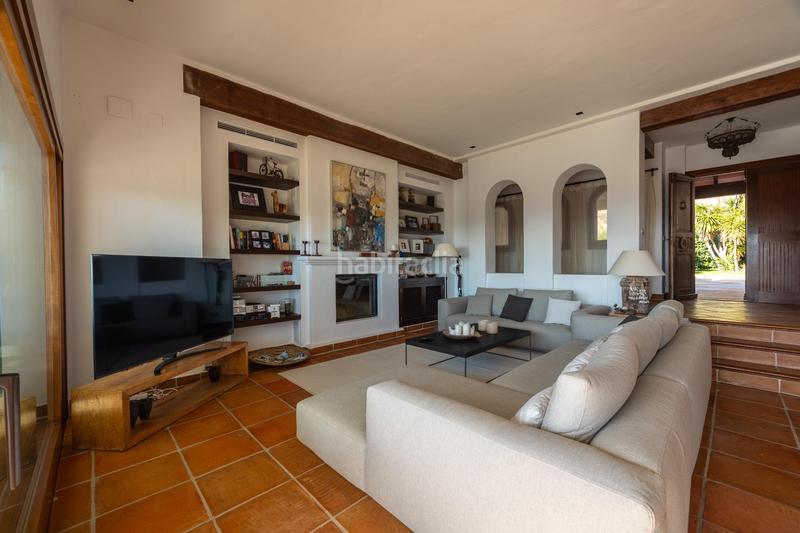 Foto b0b055a4-97a5-45ef-a5ad-fa5cc5b72777. Chalet avec parking piscine dans Golf Bahía Finestrat