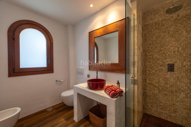 Foto cd28d72b-2dc7-48dd-9940-c4a0086a1284. Chalet avec parking piscine dans Golf Bahía Finestrat