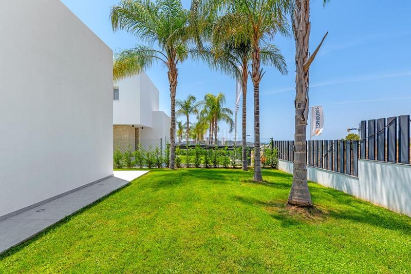 Foto 23f394e6-235d-47cd-a12f-3df165ed0dfa. Xalet amb aparcament piscina a Golf Bahía Finestrat