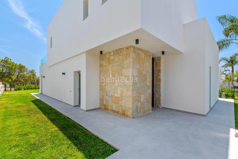 Foto 6a43e55b-2787-4a7d-af6f-9b6656c3d8a4. Xalet amb aparcament piscina a Golf Bahía Finestrat