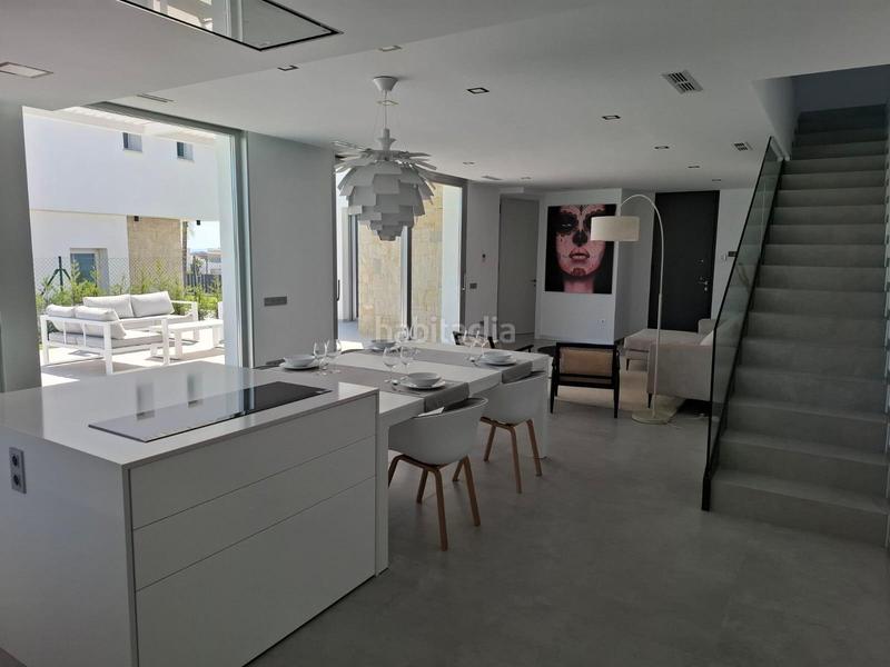 Foto b582b59a-06d6-4fd9-b414-0787862f7a45. Xalet amb aparcament piscina a Golf Bahía Finestrat