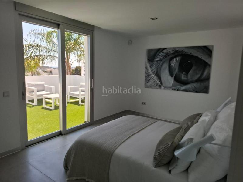 Foto f0b24ccc-0e24-48b9-8736-6fa59a3381f3. Xalet amb aparcament piscina a Golf Bahía Finestrat