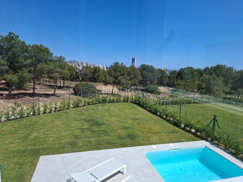 Foto f5451932-5d41-4fd0-9dde-8e4f8b258a08. Xalet amb aparcament piscina a Golf Bahía Finestrat