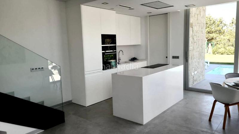 Foto b667a6f8-2663-4a6d-bee7-e488a22ceae5. Xalet amb aparcament piscina a Golf Bahía Finestrat