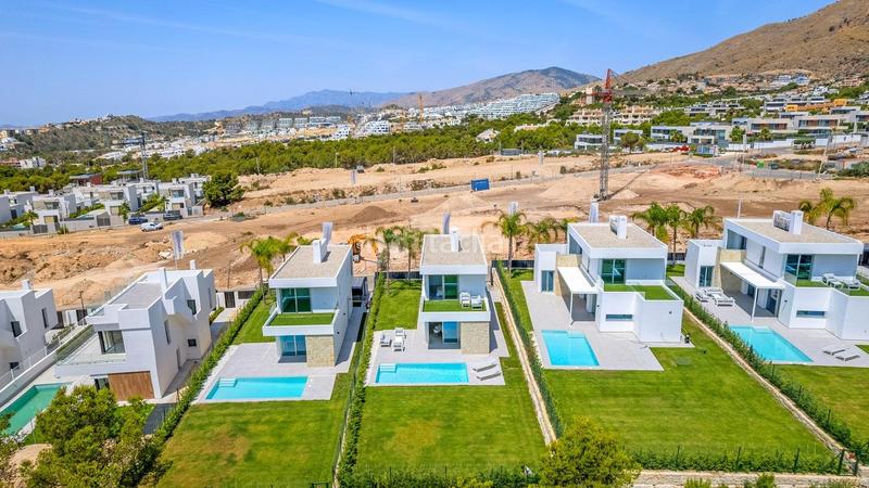 Foto 12842c30-f65c-4d47-8f8a-562942a5bd21. Chalet with parking pool in Golf Bahía Finestrat