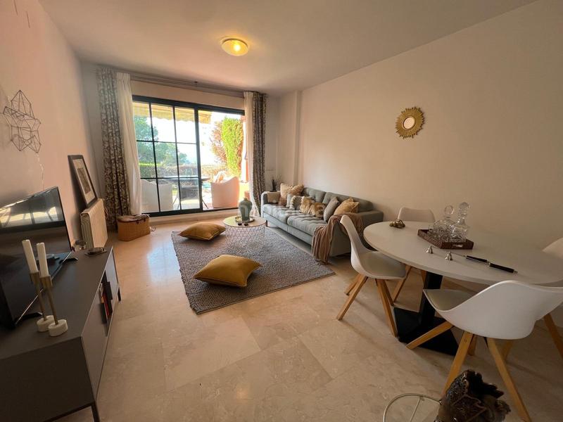 Foto f9a7591a-a17e-4194-bd0f-c958b1a7d220. Appartement mit parking pool in Golf Bahía Finestrat