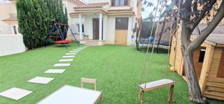 Casa aparellada a Polop. Chalet pareado con vistas panorámicas en polop