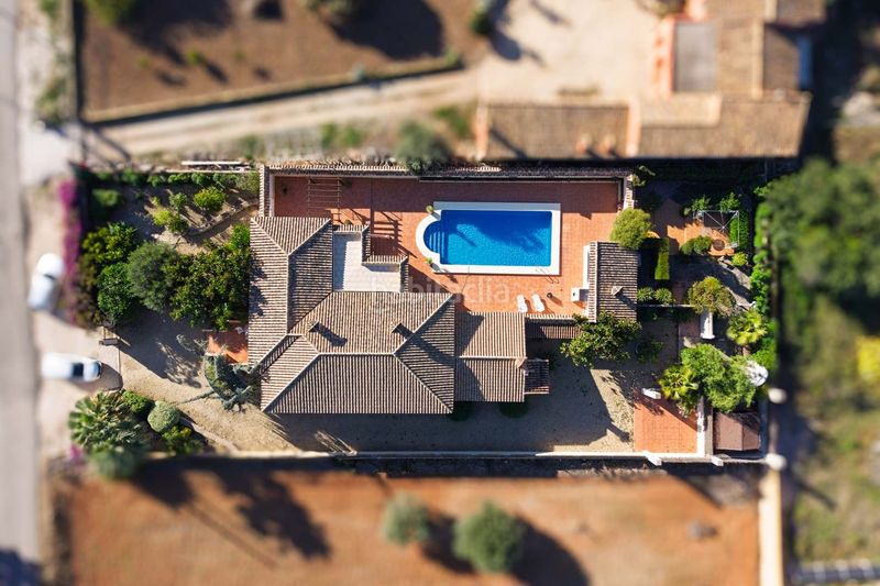 Foto 31763656-3534-4ced-b78b-b072dad62974. Xalet amb piscina a Xaló