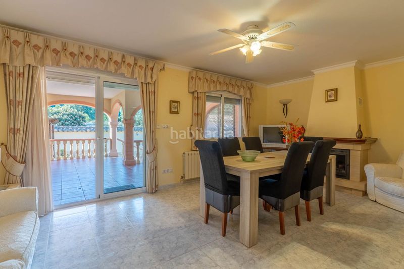 Foto d0a812b8-62a7-4eda-82f2-2b09022b0ebf. Xalet amb piscina a Xaló