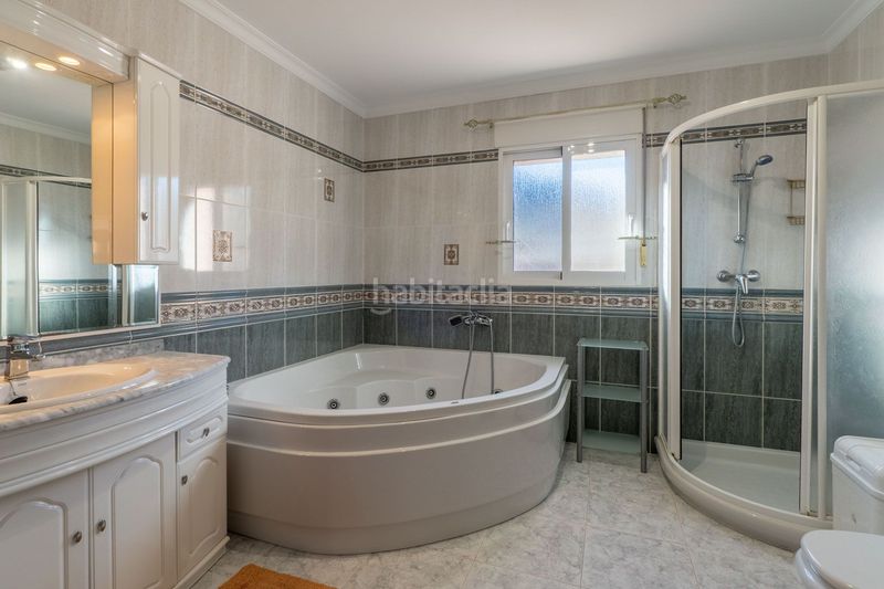 Foto d3353055-6a5b-4f47-a8fd-9c7f8389b421. Xalet amb piscina a Xaló