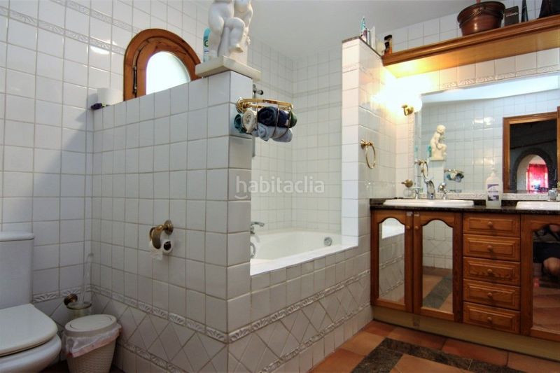 Foto f9975a7c-a39b-4029-b521-dc03aa0fb956. Xalet amb aparcament piscina a Benissa pueblo Benissa