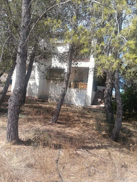 Foto b5881fc0-ead4-43ad-b7a0-6697ffcf3b20. Casa amb aparcament a La Nucia Pueblo Nucia (la)